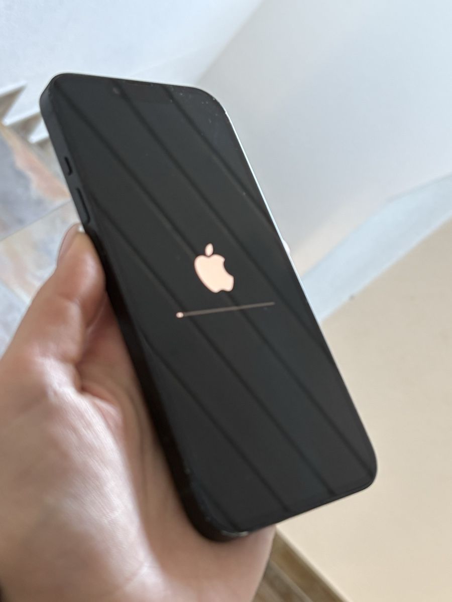 Apple Handys / Smartphones: Apple iPhone 13 128 GB Midnight – Gebraucht aus Itingen von emi_khc2 1