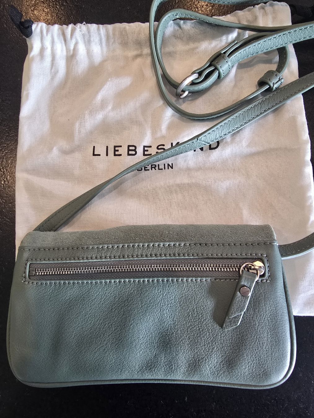 Liebeskind Borse da donna: LIEBESKIND BERLIN Tasche, Farbe: hell-mint, Wildleder! – Nuovo (secondo la descrizione) da St. Gallen venduto da charly92 2