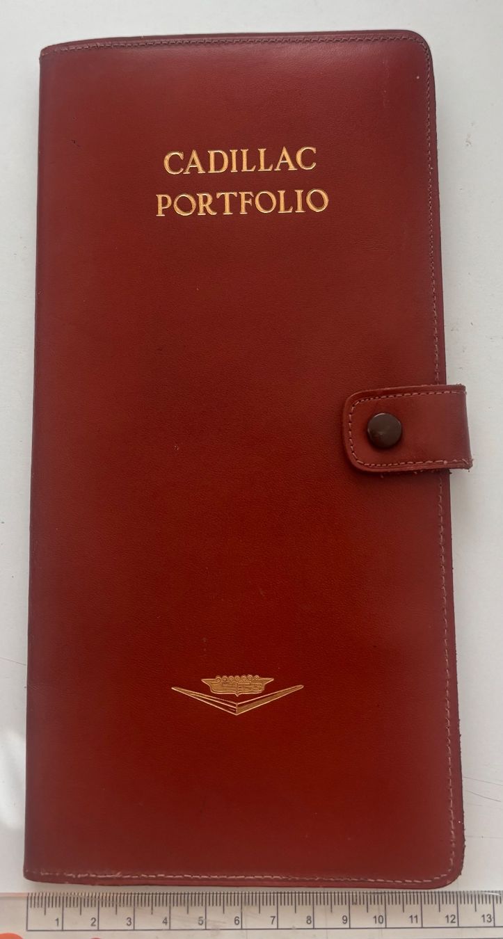 Koffer & Taschen: Cadillac Portfolio - Cuir Marron – Gebraucht aus Neuchâtel von gefdeneuch