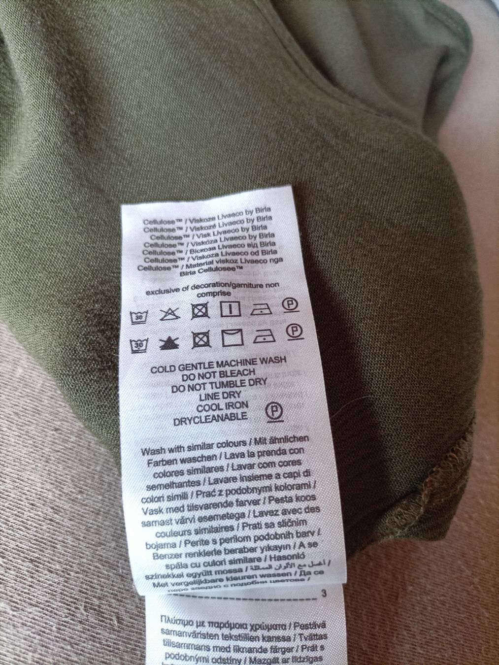Only Camicette:  Bluse ONLY olivgrün Grösse XL – Usato da St. Gallen venduto da jan_ccx7 3
