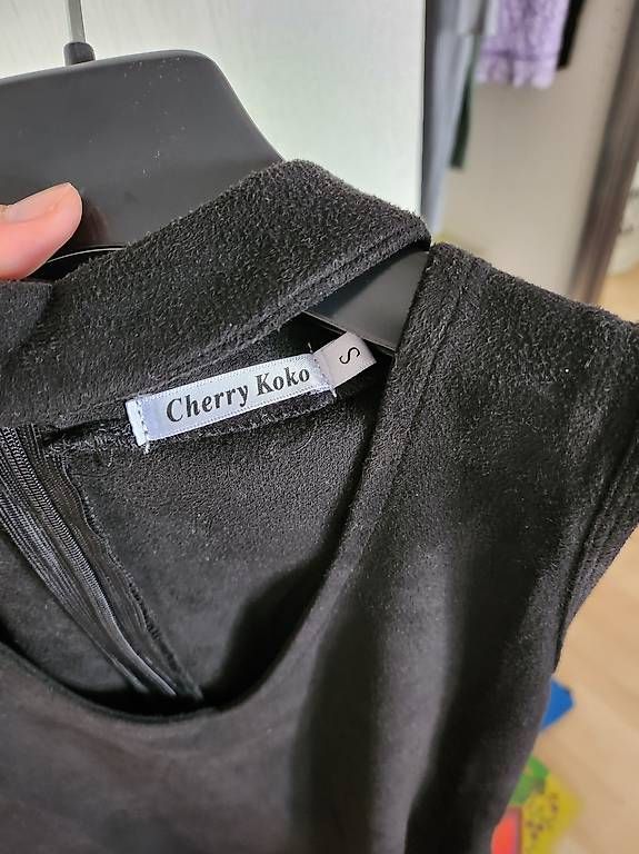 Kleider: das kleine Schwarze – Gebraucht aus Glattpark(Opfikon) von Elenas22 1