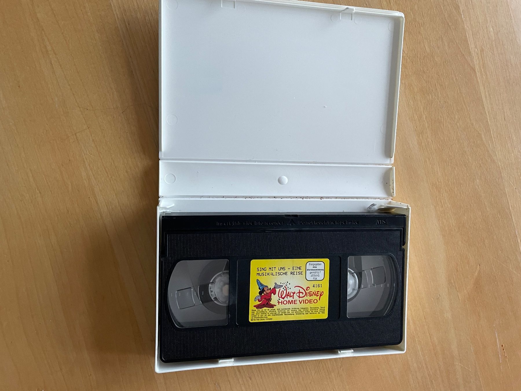 Alle VHS: VHS Sing mit Uns – Gebraucht aus Zofingen von Hathoway 3