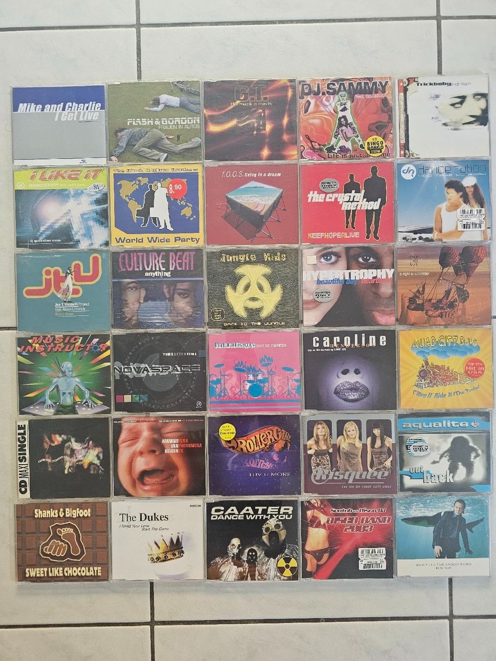 CD: 180 Maxi CDs - Sammlung: House, Trance, Techno, Dance... – Usato da Biberist venduto da Foolio0 5