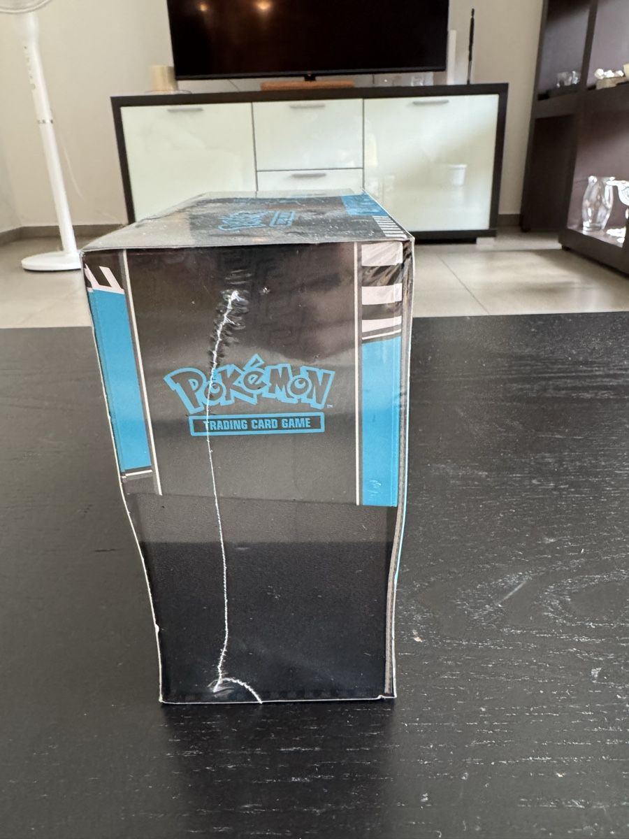 Pokémon Carte collezionabili: Black Bolt - Pokemon Elite Trainer Box - ETB - Sealed - ENG – Nuovo e nell'imballaggio originale da Bellinzona venduto da TheCarden 4