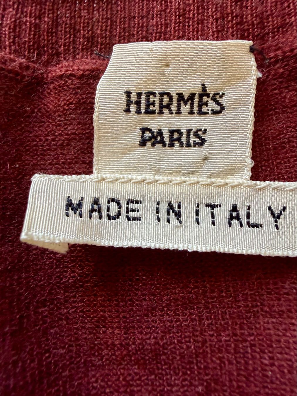 Hermès Pulls & Sweat-shirts: Pull col V cachemire Hermès – D'occasion à Basel par BradPeeters 3