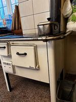 Stufa a legna Sarina in eccellente condizione