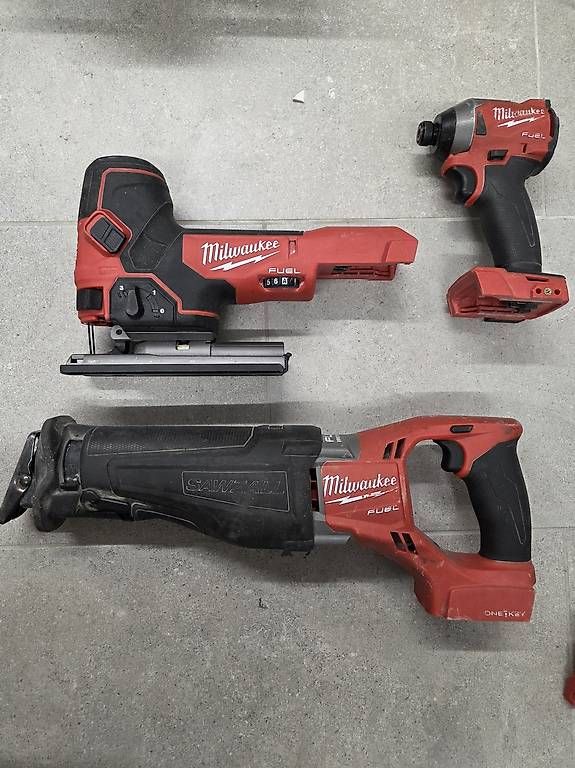 Toutes les machines: Milwaukee Akku-Maschinenset – D'occasion à Bettlach par paki84 2