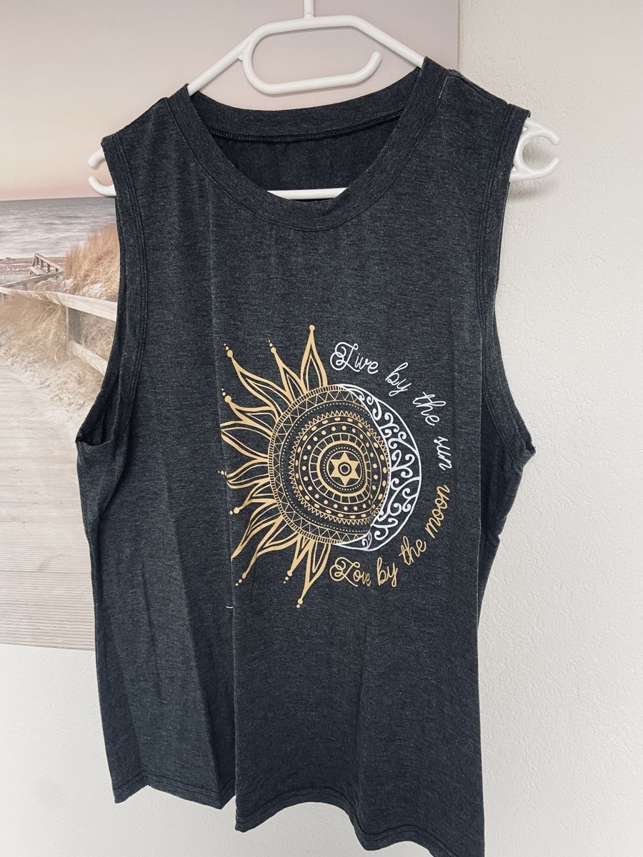 Top: Sommer-Tops 2XL, 3 Stk – Nuovo (secondo la descrizione) da Boniswil venduto da colabo 1