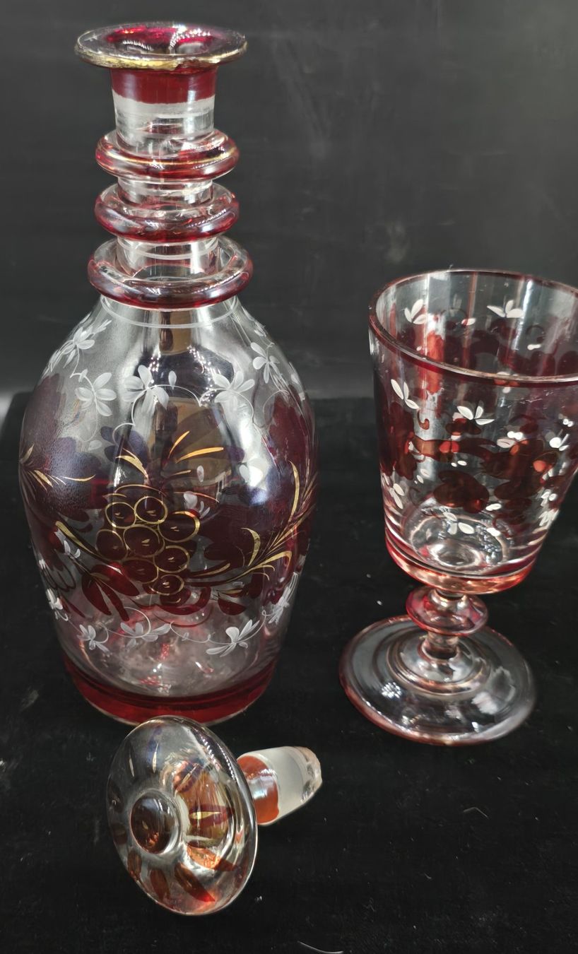 Karaffen: Karaffe mit Stöpsel, Buntglas mit 1 Glas – Gebraucht aus Rorschacherberg von snOOpydOg11 6