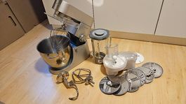 Kenwood Major KM005  Küchenmaschine mit viel Zubehör