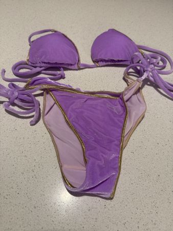 Lilla bikini from Bikini Lovers