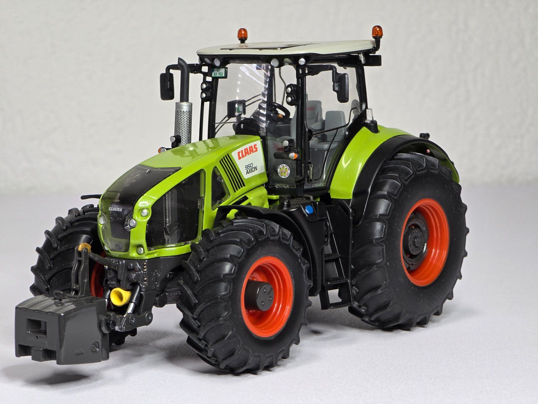 Wiking Modellbausätze & Standmodelle: Wiking, 077314, Claas 950 Axion, Vitrine – Neu (gemäss Beschreibung) aus Kloten von Nicola2 4