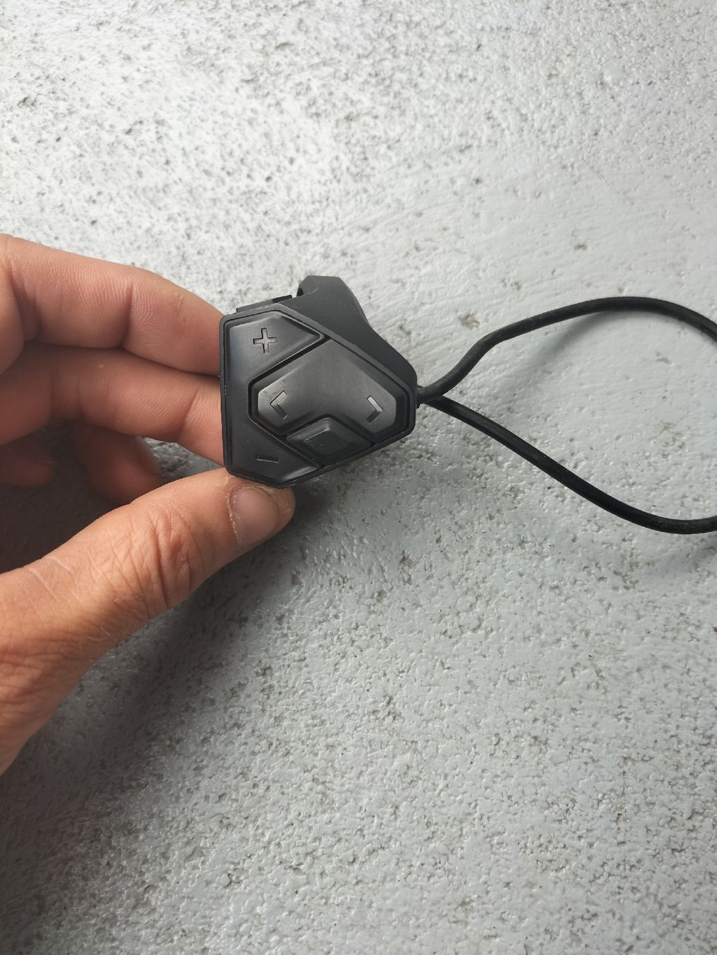 Bosch Pièces détachées: Bosch BRC350 Remote Control E-Bike gut erhalten – D'occasion à Emmenbrücke par corinne041