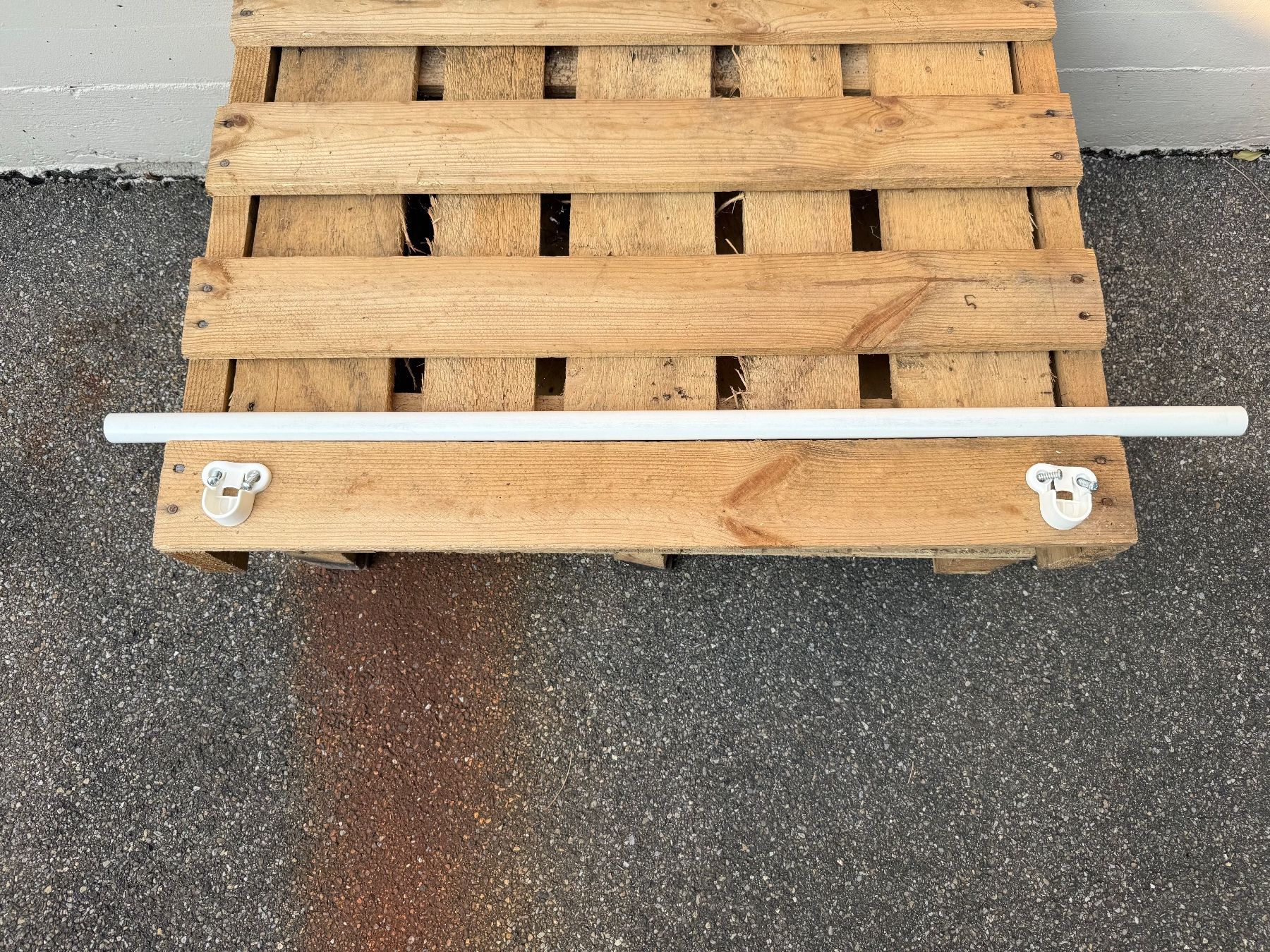 Ikea Garderobe: IKEA PAX Kleiderstange, weiss, 100 cm – Gebraucht aus Eggersriet von TheNationOfHoop