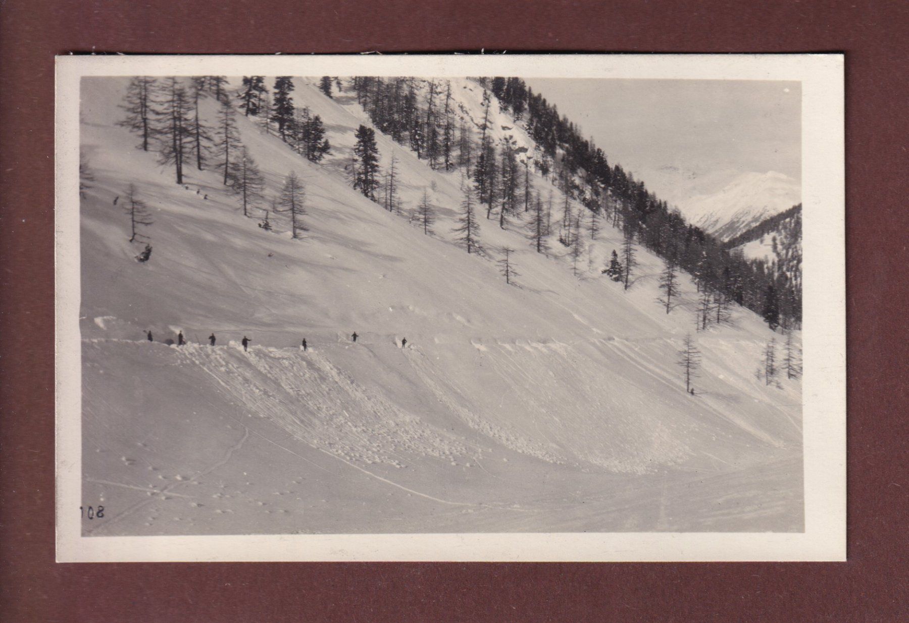 Cartoline postali: Photo - SENTIER DANS LA NEIGE – Usato da Pully venduto da nicecards-shop