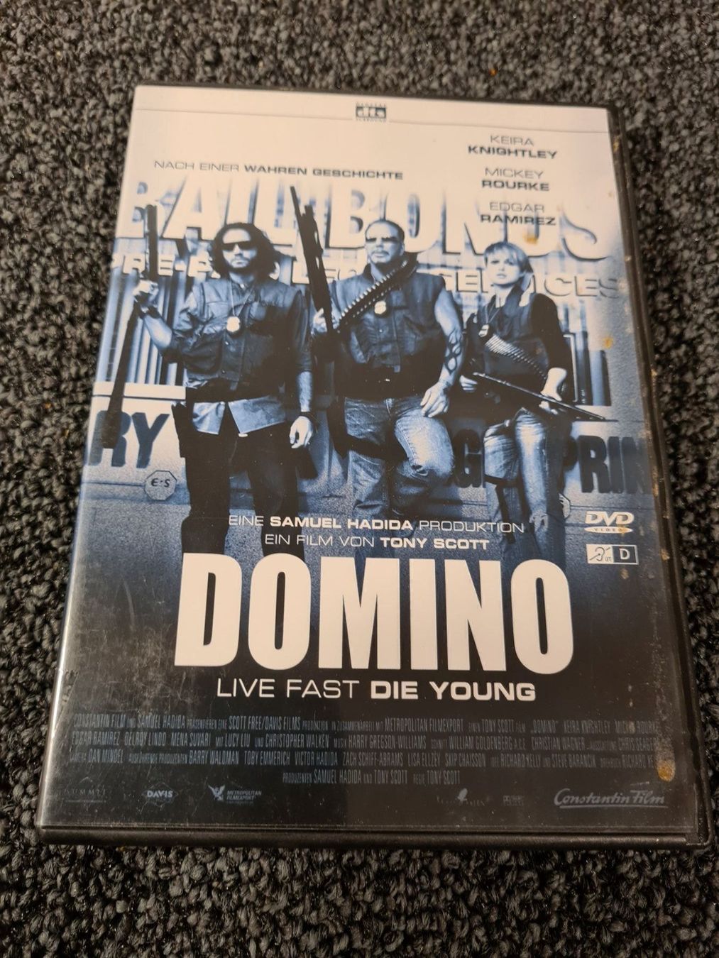 Tutti i DVDs: DOMINO (9519) – Usato da Ruswil venduto da M71