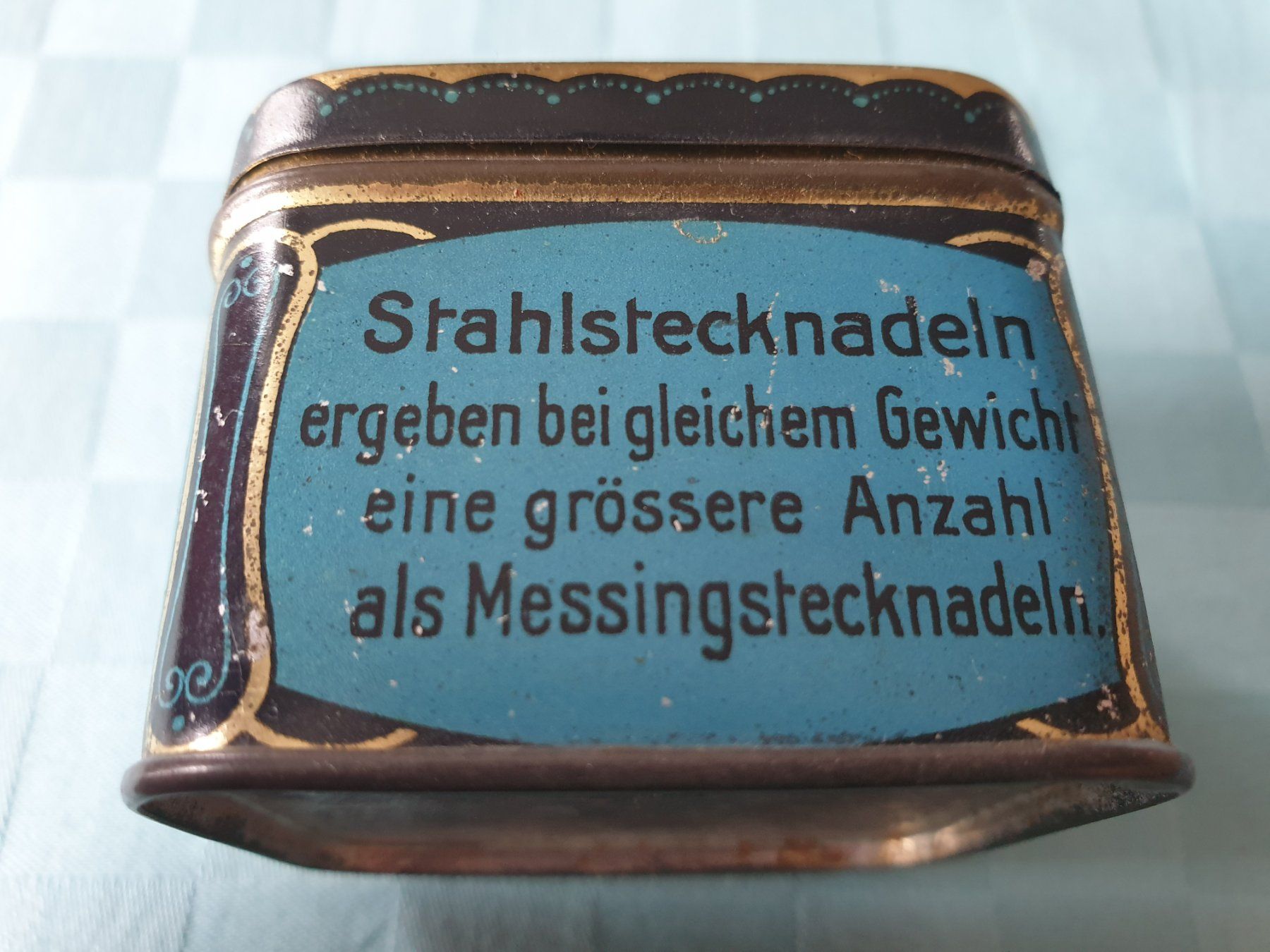 Barattoli: Vintage Blechdose Dose Bienen Stecknadeln – Usato da Mörschwil venduto da spirspi 2