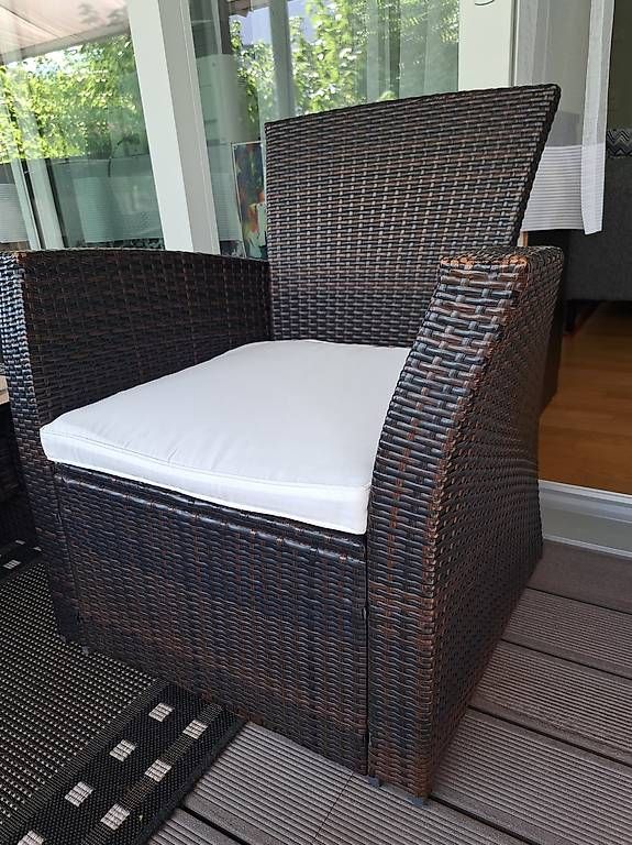 Set di tavolo e panche: Polyrattan Garten Terrasse Lounch Möbel Set 3-teilig – Usato da Rothrist venduto da sal_k6ss 4