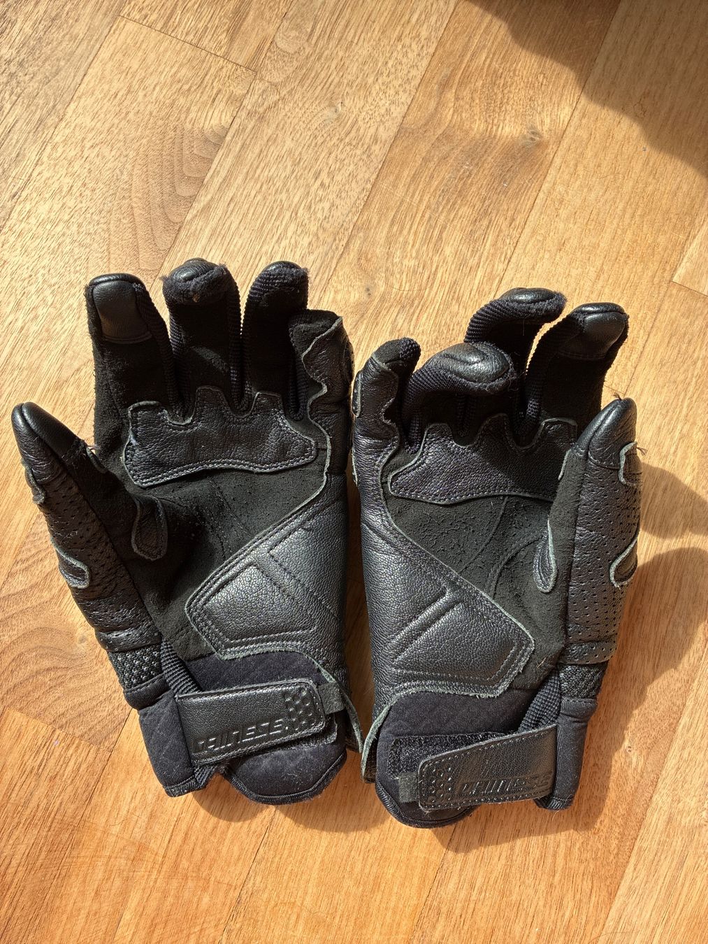 Dainese Guanti & manicotti: Motorrad Handschuhe Dainese – Usato da Giffers venduto da ame_6txd 1