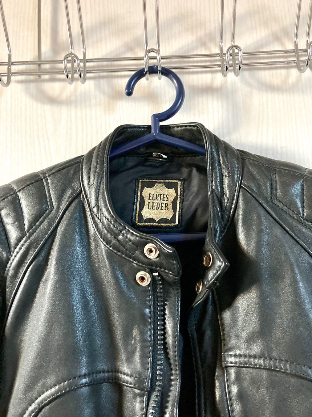 IXS Vestes: Motorrad-Lederjacke IXS – D'occasion à Mönchaltorf par Codygirl 1