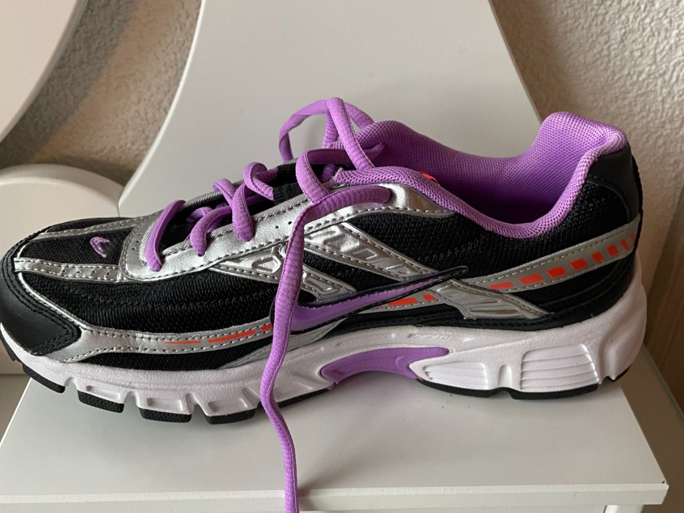 Nike Scarpe da uomo: Nike Initiator – Usato da Erde venduto da EmilieDess 1