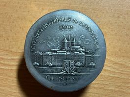 Boite circulaire Fete Internationale de Gymnastique 1939