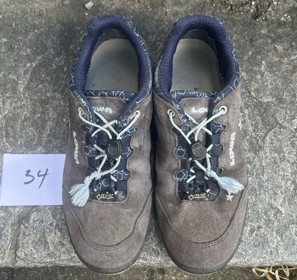 Lowa Chaussures garçon: Trekkingschuh, Wanderschuh Lowa Grösse 34 – D'occasion à Jonschwil par Theswissmiss