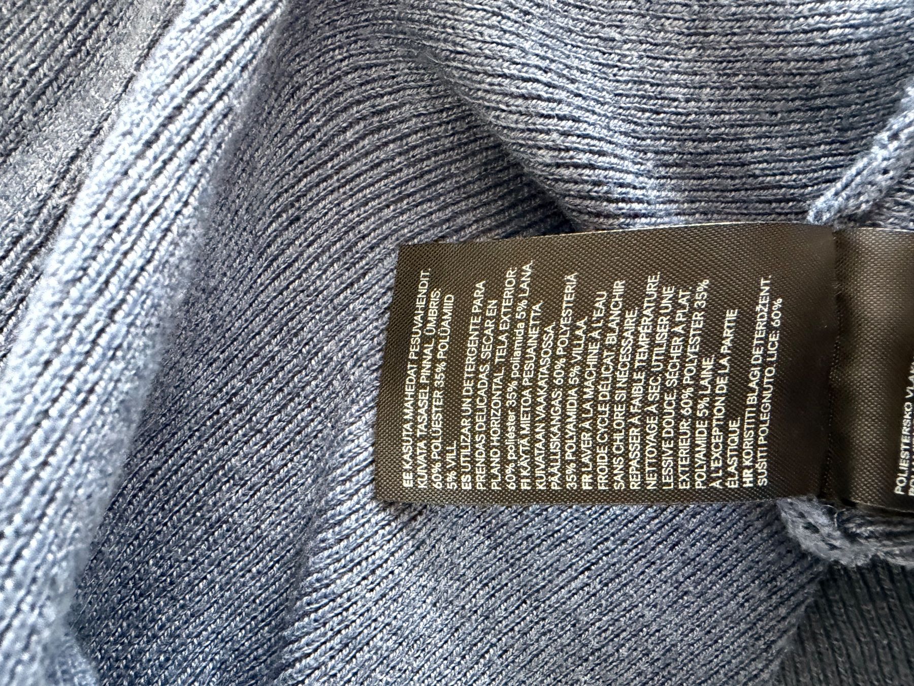 Pullover & Sweatshirts: Damenpulli Gr. L blau – Gebraucht aus Obergösgen von Andre118 2