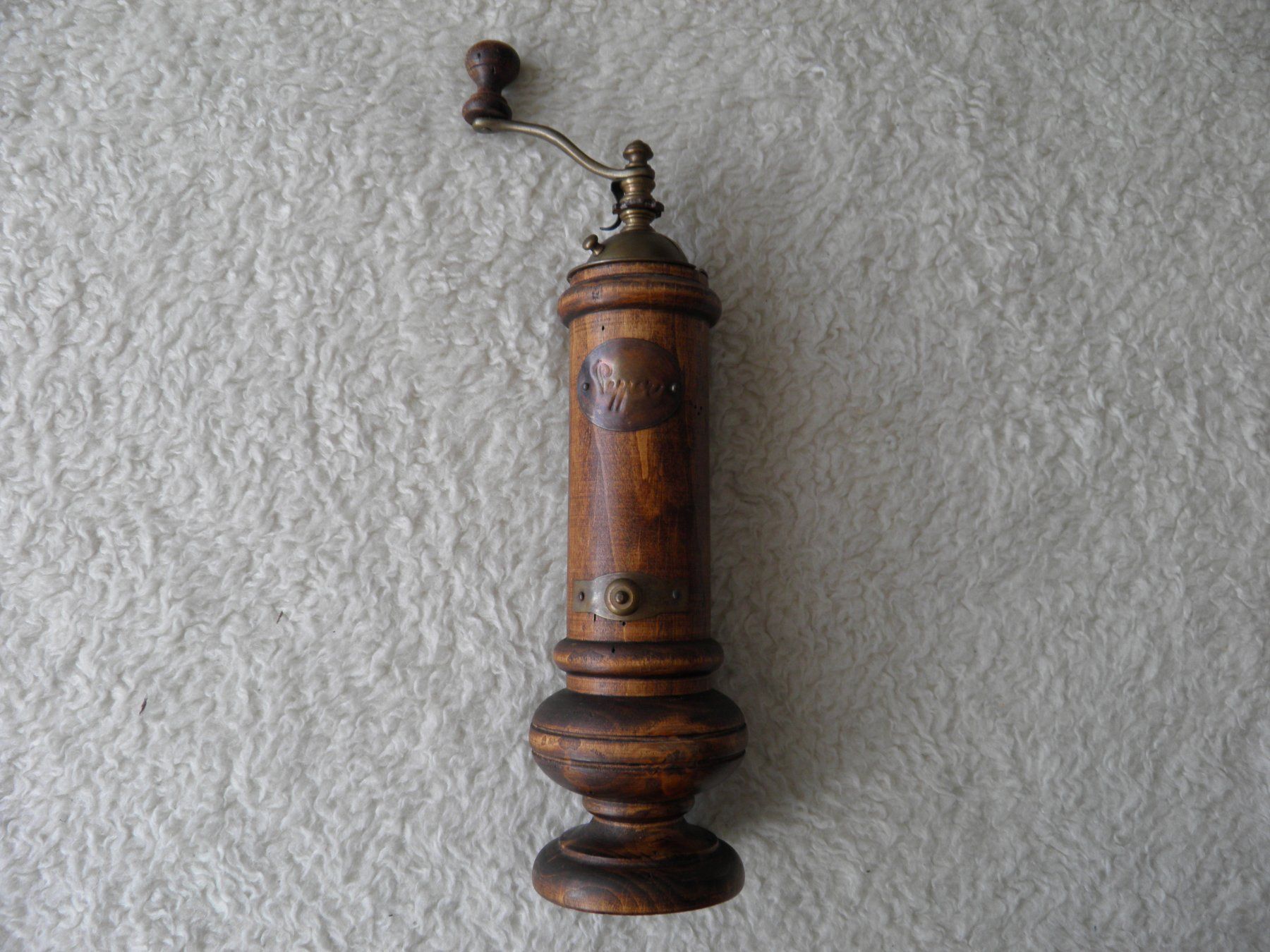 Elettrodomestici da cucina: Grosse Vintage Pfeffermühle – Usato da Triesen FL venduto da Trigon
