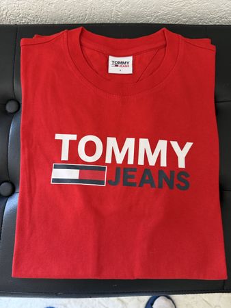 T-shirt Tommy Jeans Rouge Taille S État Impeccable Été ☀️