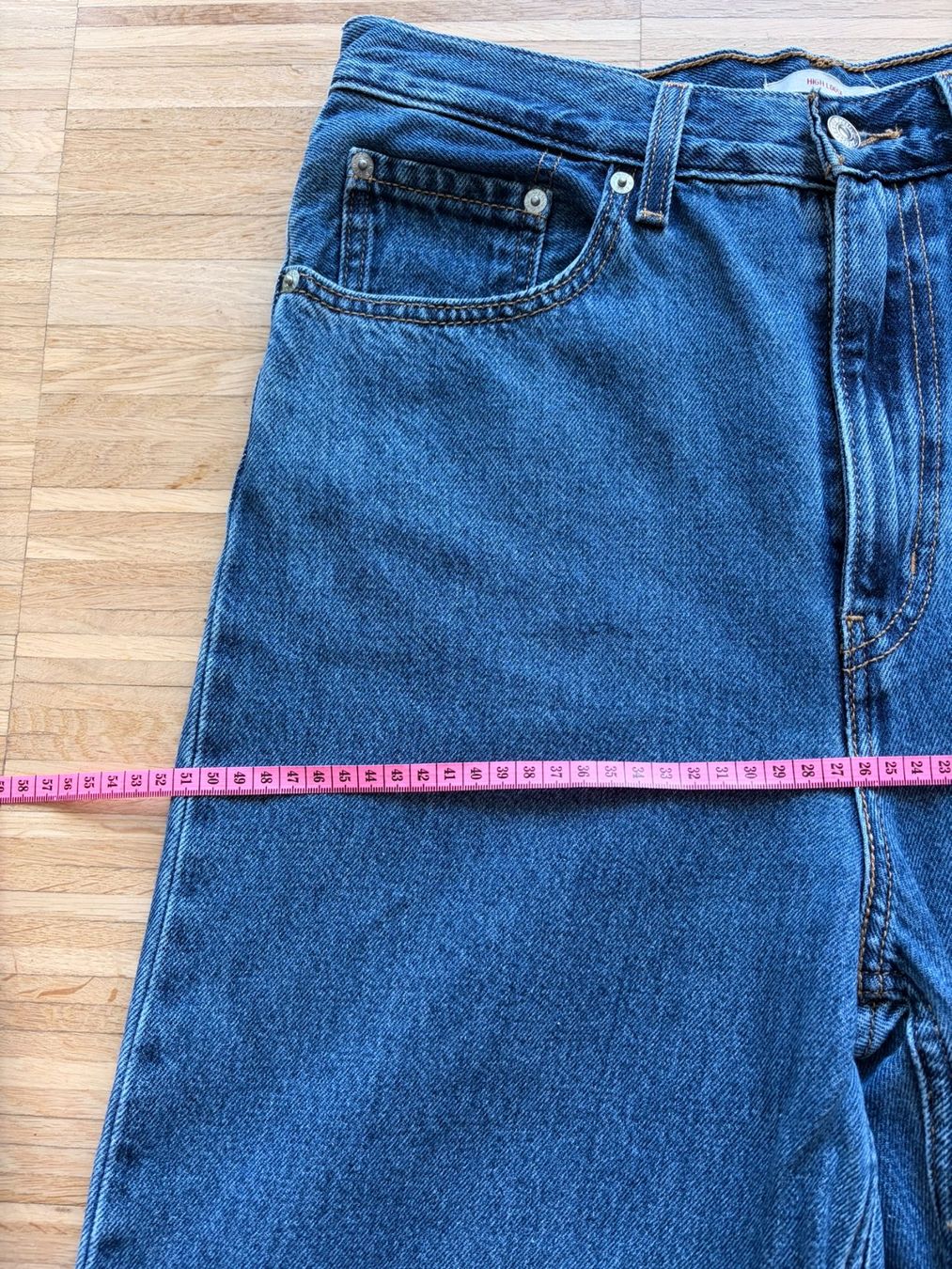 Levi's Jeans: Jeans Levi's High Loose W30 L33 – Usato da Schlieren venduto da con_hdp9 4