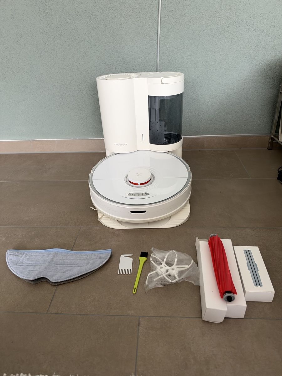 Roborock Aspirateurs & Accessoires: Saugroboter Roborock S7+ weiss inkl. Dockingstation – D'occasion à Münsingen par Wuethi