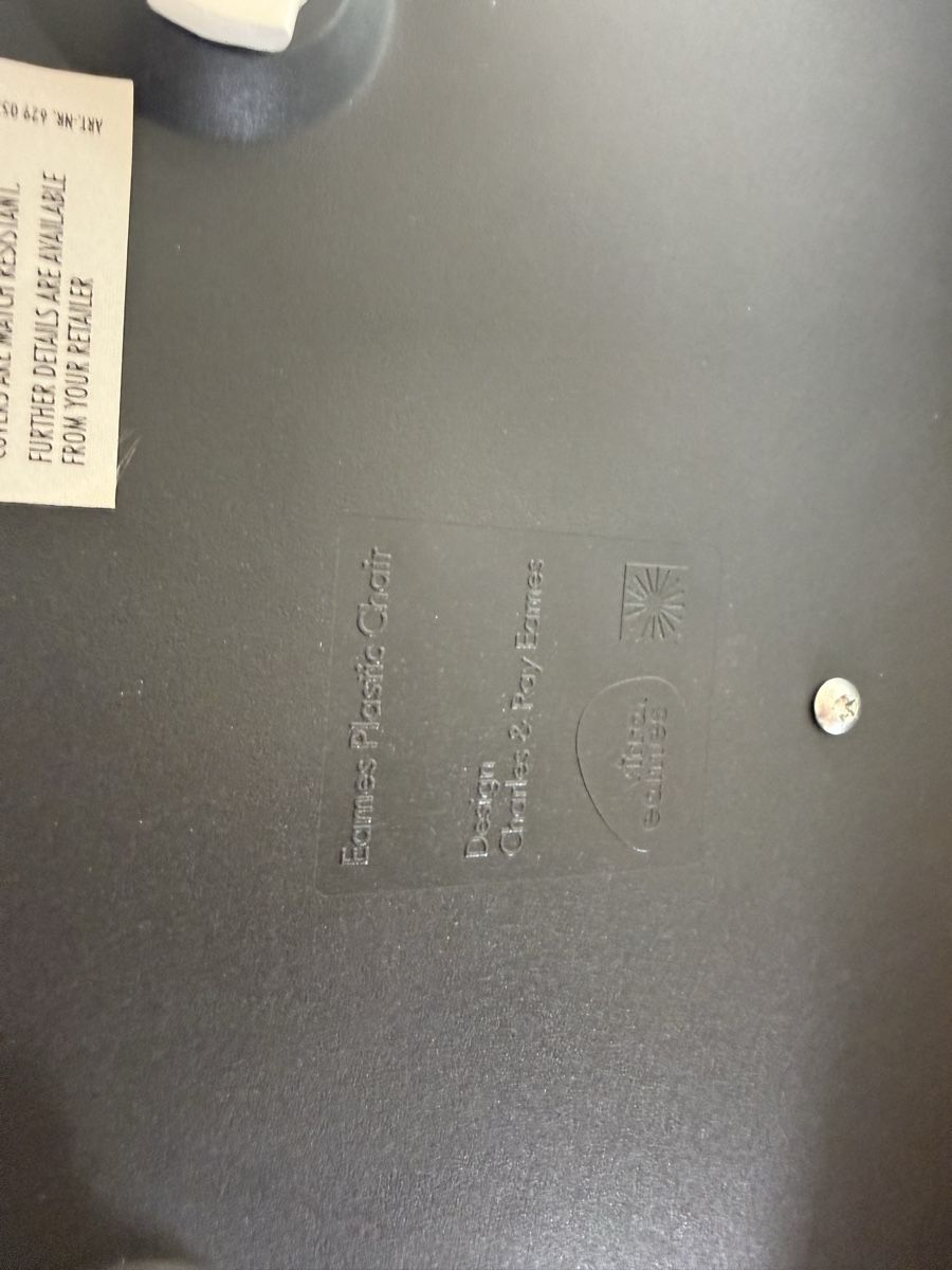 Vitra Chaises: Vitra Eames Plastic Chair 730 – D'occasion à Zürich par MoGe 1