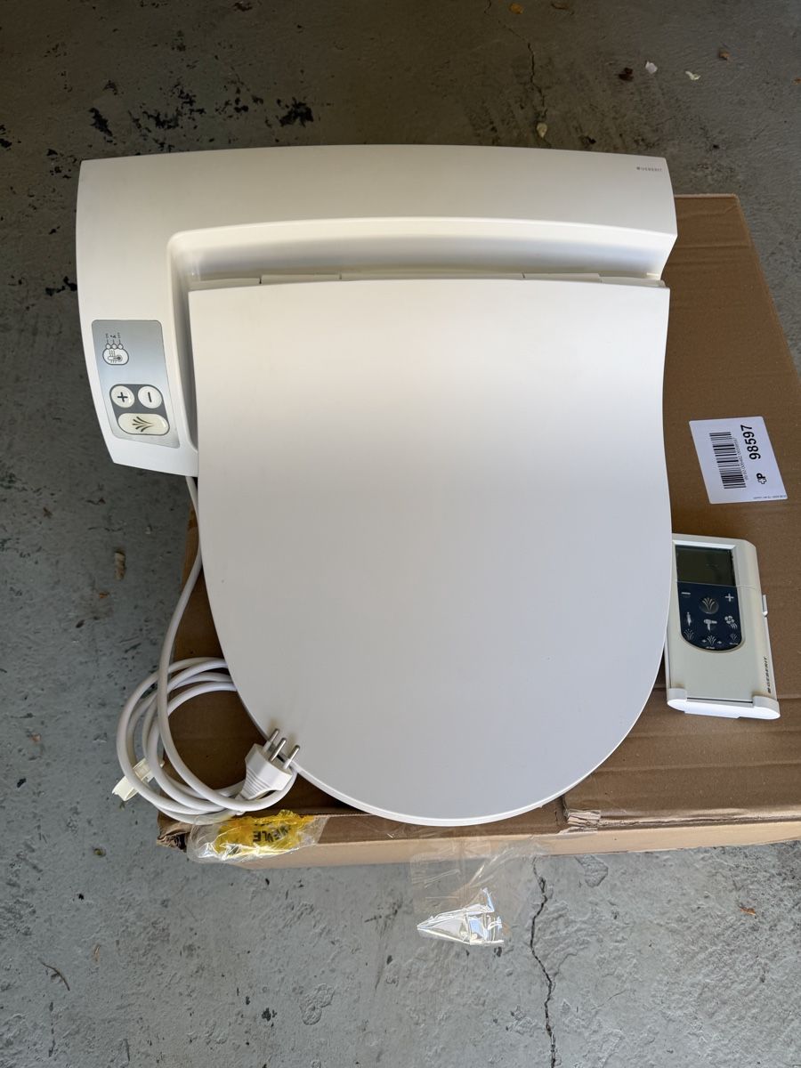 Geberit WC: Geberit dusch wc Deckel 5000 – Gebraucht aus sargans von arbon-