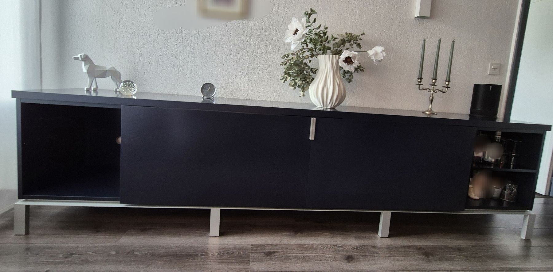 Sideboard /Lowboard 3m (Gebraucht) in Herzogenbuchsee für CHF 50 – nur Abholung auf Ricardo kaufen