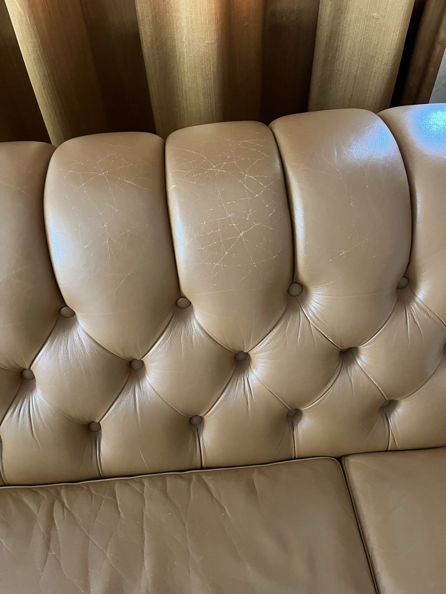 Divani: Chesterfield Balmoral style 3 seater luxury leather sofas – Usato da Zürich venduto da ajl_x6tg 5
