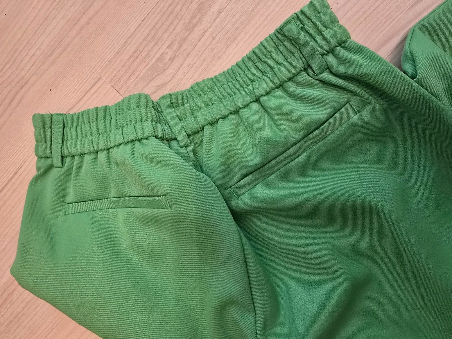 Pantaloni: Stoffhose – Usato da Gutenswil venduto da evita.64 1