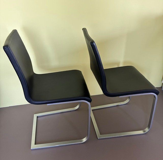 Seetal Chaises: 4 AMADEUS Wohnraum Stühle – D'occasion à Oberentfelden par honduras4 1
