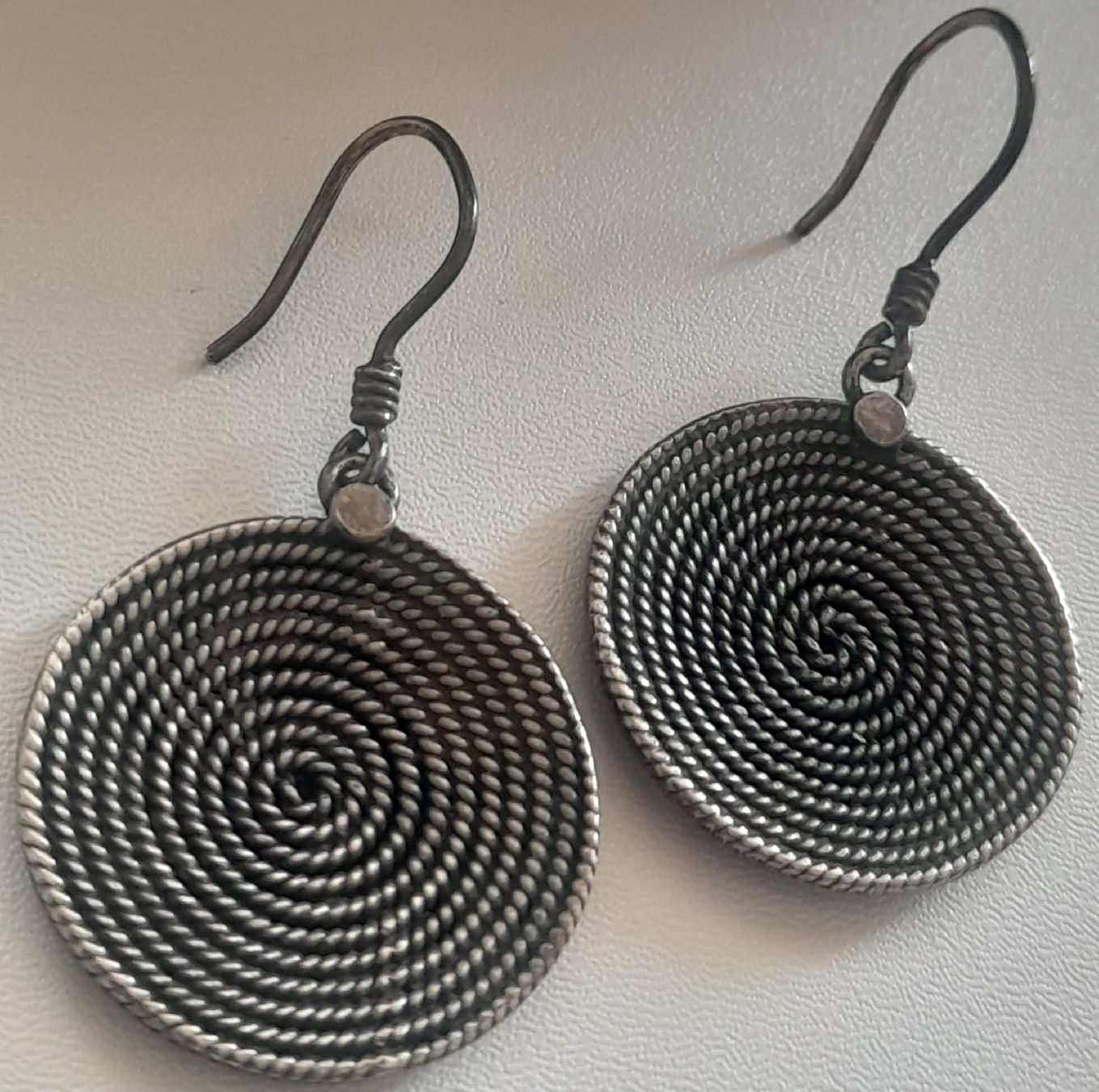 Orecchini pendenti & Orecchini a lobo: Boucles d'oreilles en argent 800 – Usato da Lausanne venduto da Glam-Luxe 1
