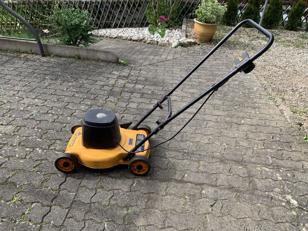 Rasenmäher: Rasenmäher elektrisch – Gebraucht aus Glattfelden von Nusa800