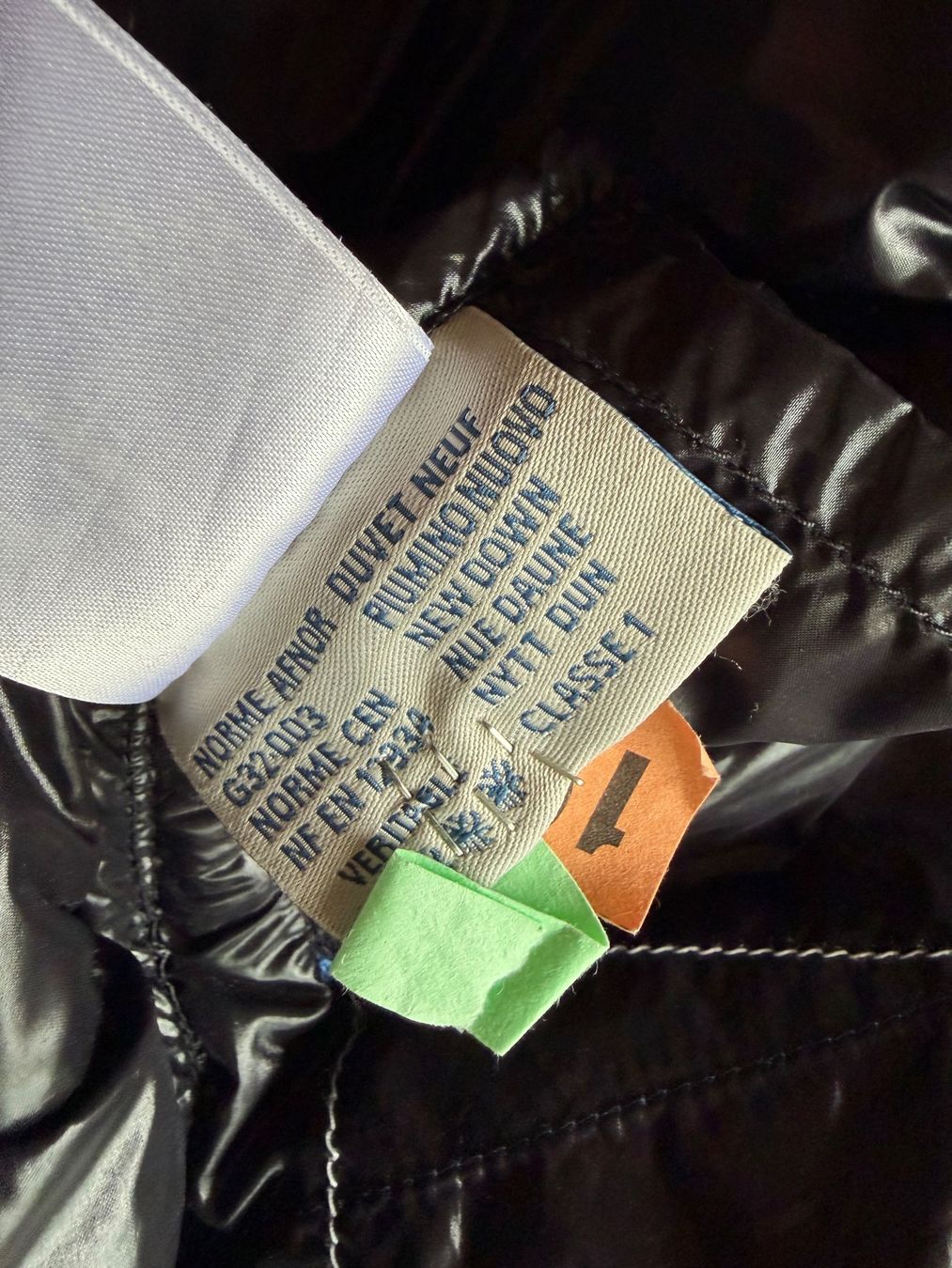 Moncler Vestes: Doudoune Moncler – D'occasion à Morges par acm_lg5s 5