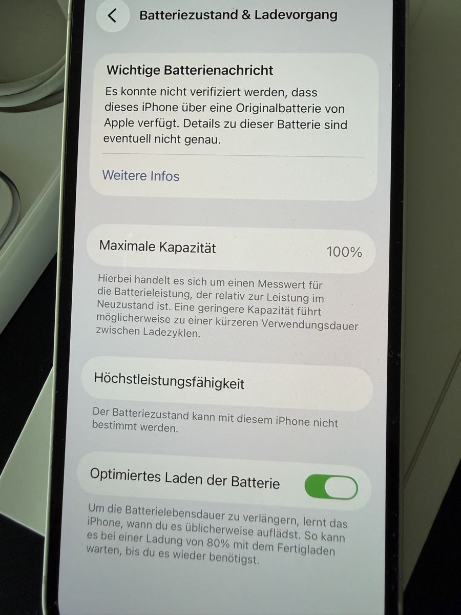 Apple Portables: IPhone 13 sehr gut erhalten – D'occasion à Gelterkinden par kat_7h2t 4