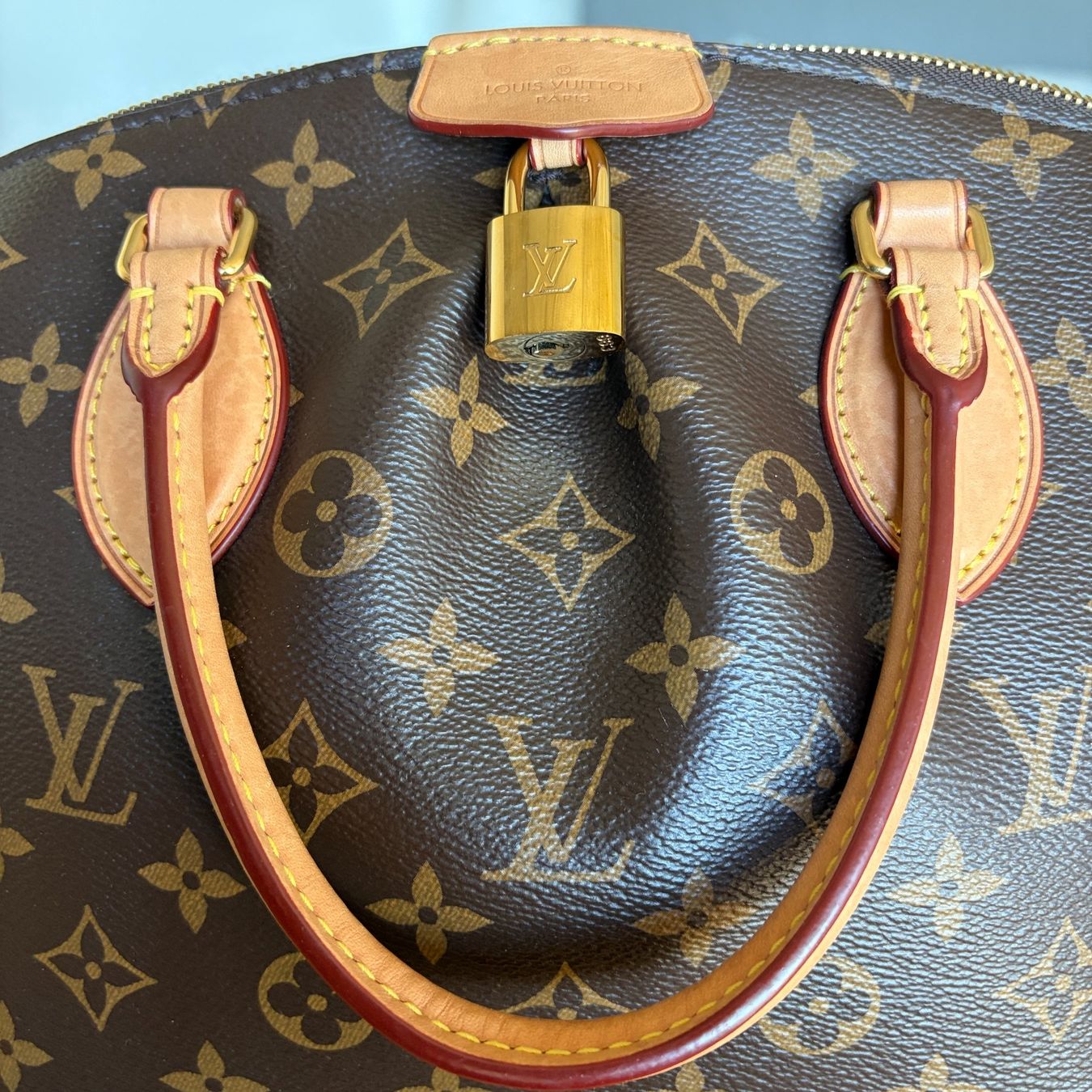 Louis Vuitton Borse da donna: Louis Vuitton Boetie PM Tote Bag – Usato da Zürich venduto da bombvoyage 1
