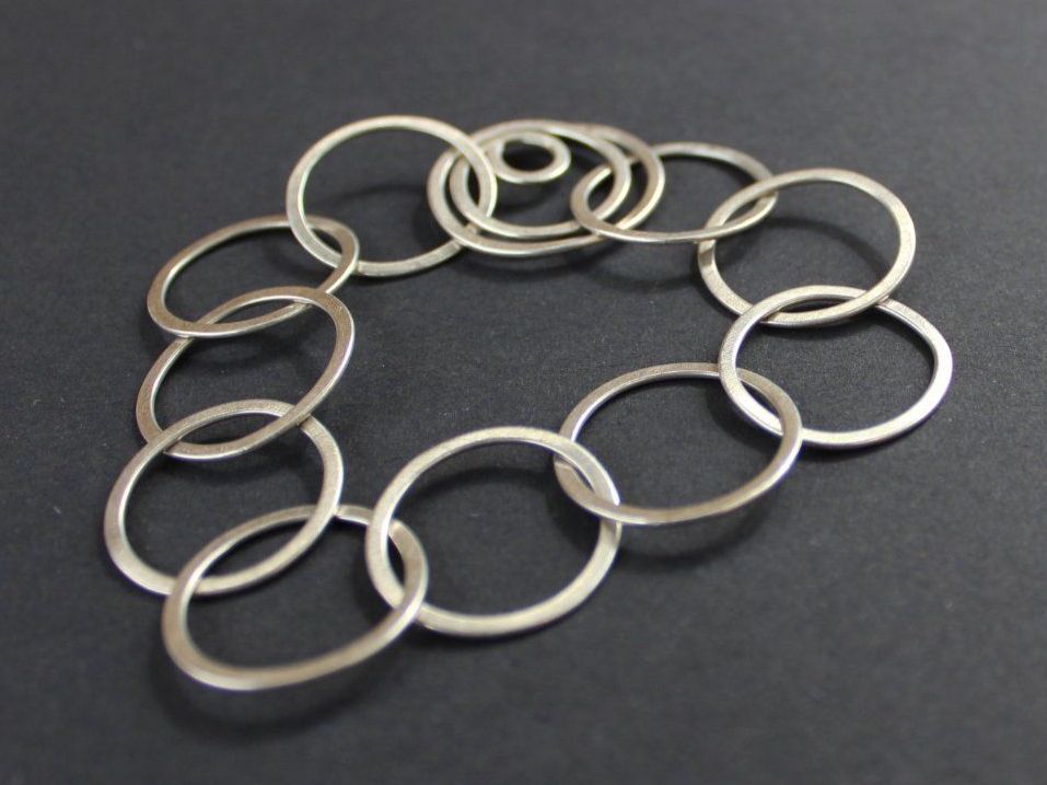 Bracciali & Braccialetti: Armband Silber 925 Ringdesign – Usato da Uebeschi venduto da Laaa-Laa-La