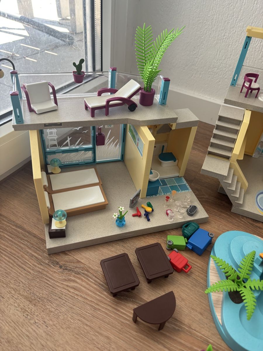 Playmobil Giocattoli: Playmo Beach Hotel (70434) – Usato da Wolfhausen venduto da Scheich0 2