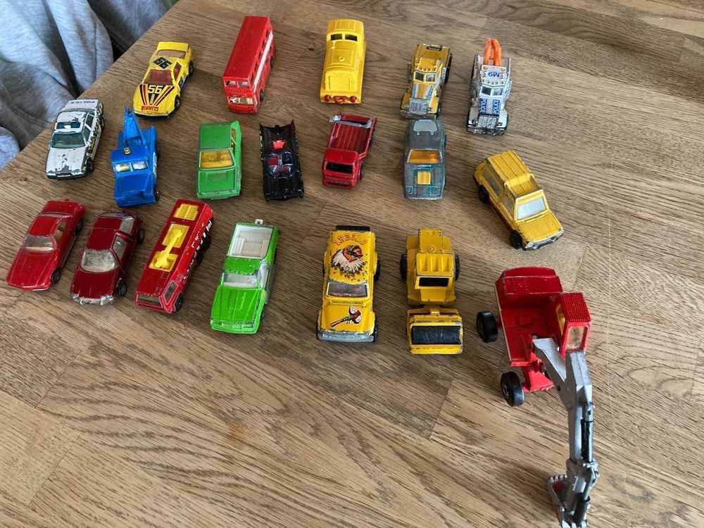 Voitures Miniatures Vintage Matchbox & Corgi Juniors - Moulées Sous Pression - Occasion Bon état