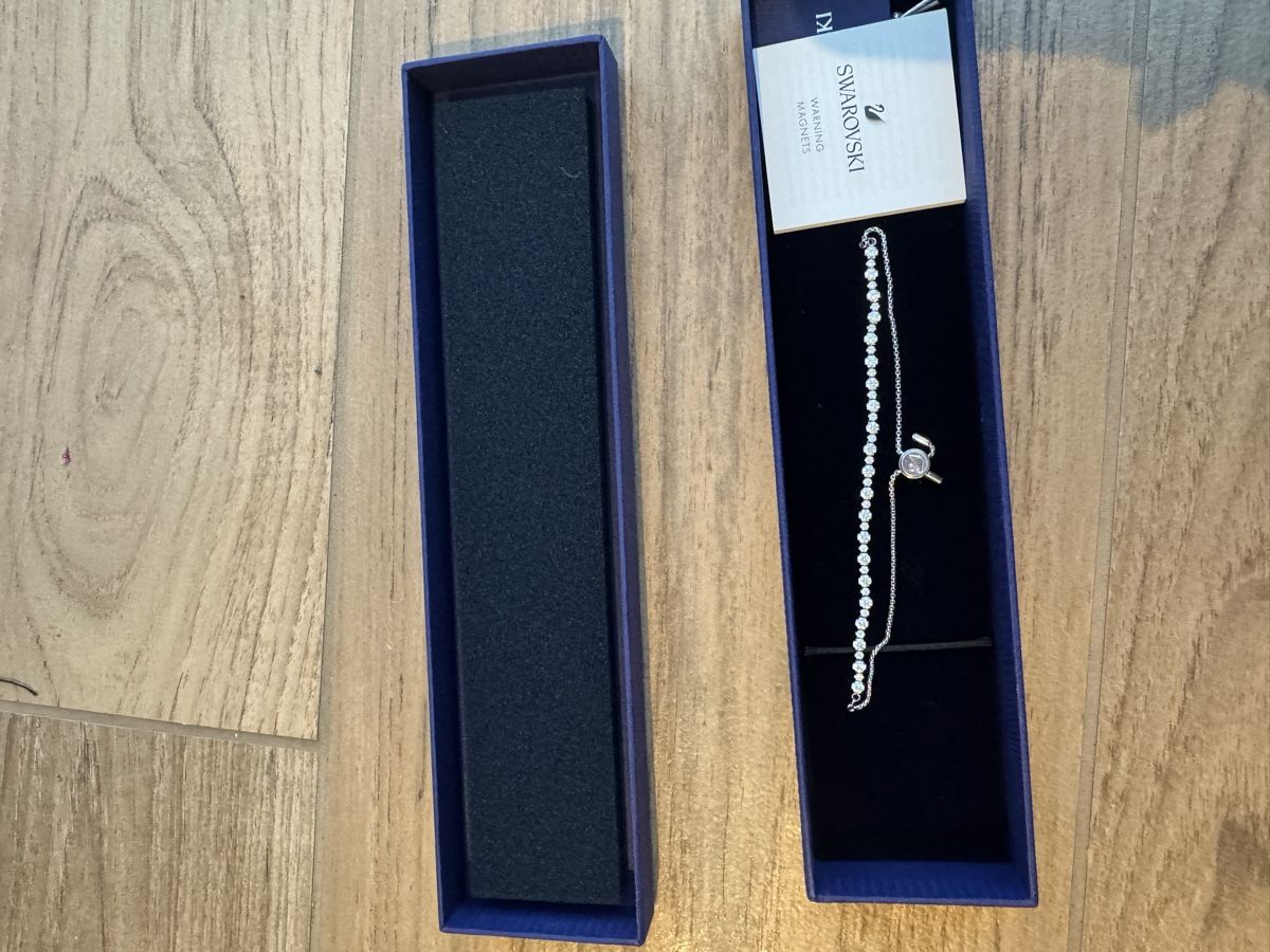 Swarovski Bracelets: Swarovski Armband – Neuf (Voir description) à Ebikon par miss_ejlena