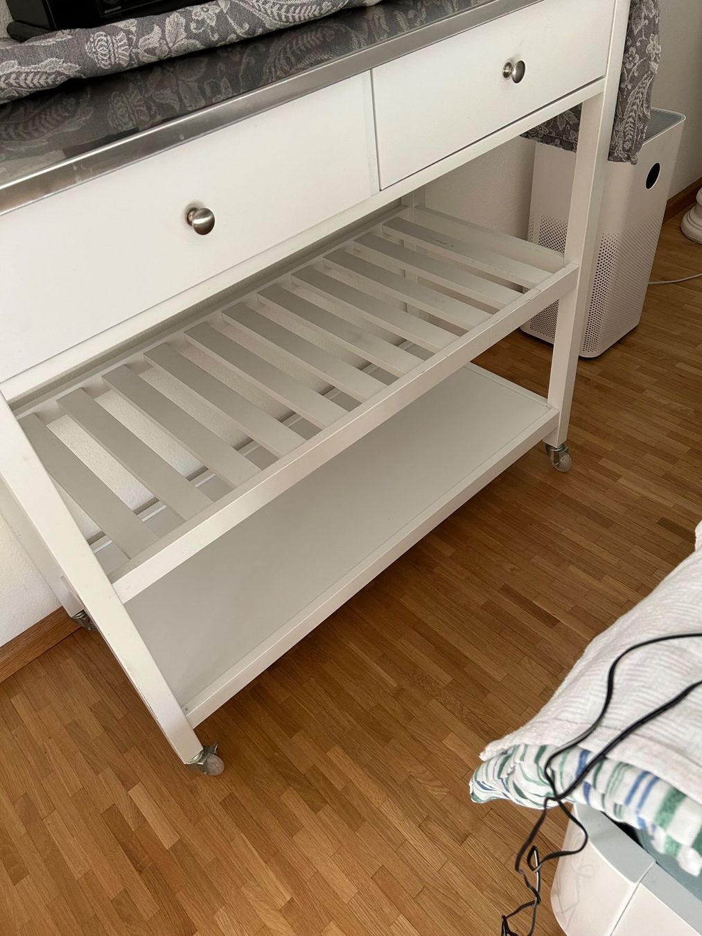 Cucine complete: Küchenwagen – Usato da Bottmingen venduto da Cesar1234
