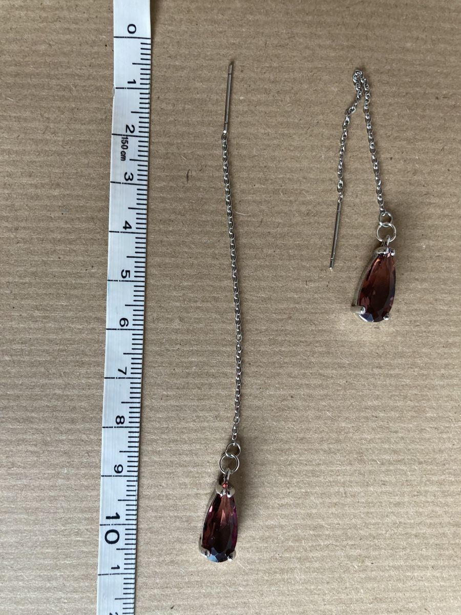 Orecchini pendenti & Orecchini a lobo: Longues boucles réglables cabochon rouge – Nuovo e nell'imballaggio originale da Genève venduto da ct_fqr8