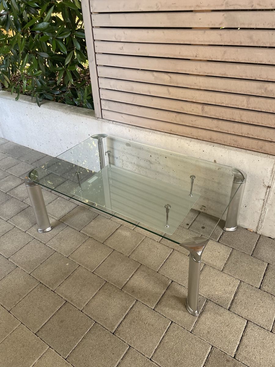 Tische: Glastisch – Gebraucht aus Brugg AG von ameet.madan 1